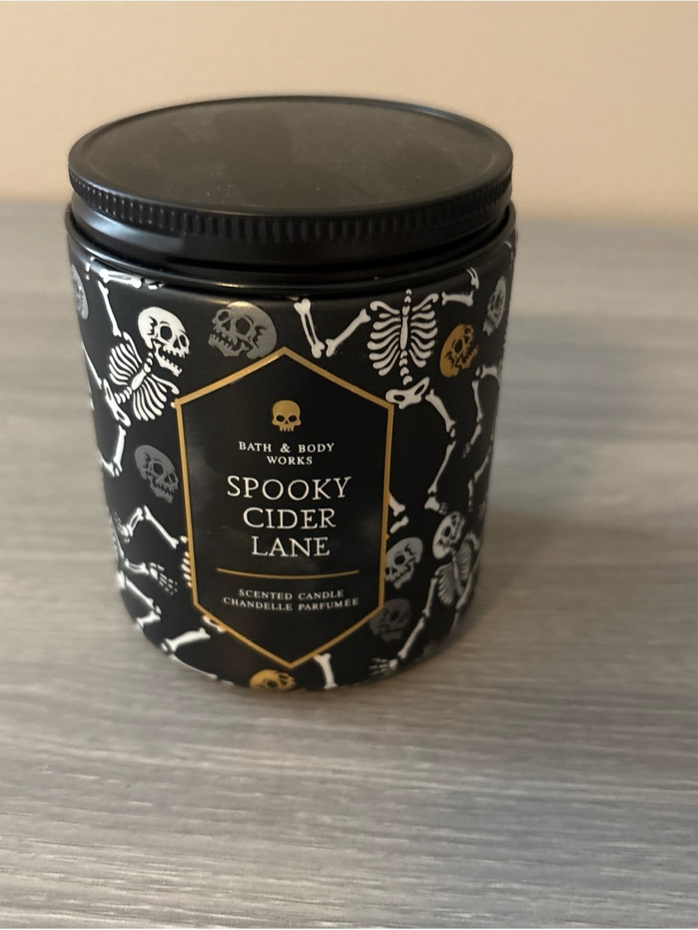 Bath and Body Works Spooky Cider Lane Single Wick Halloween Candle Skeltons